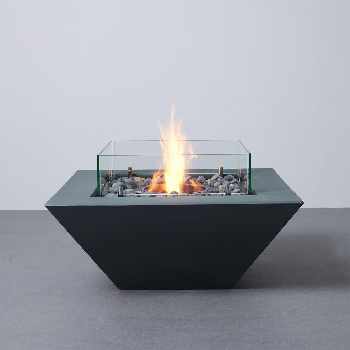 TerraFlame Wedge 30 Inch Bioethanol Fire Pit W/ Glass Shields - Green (1)