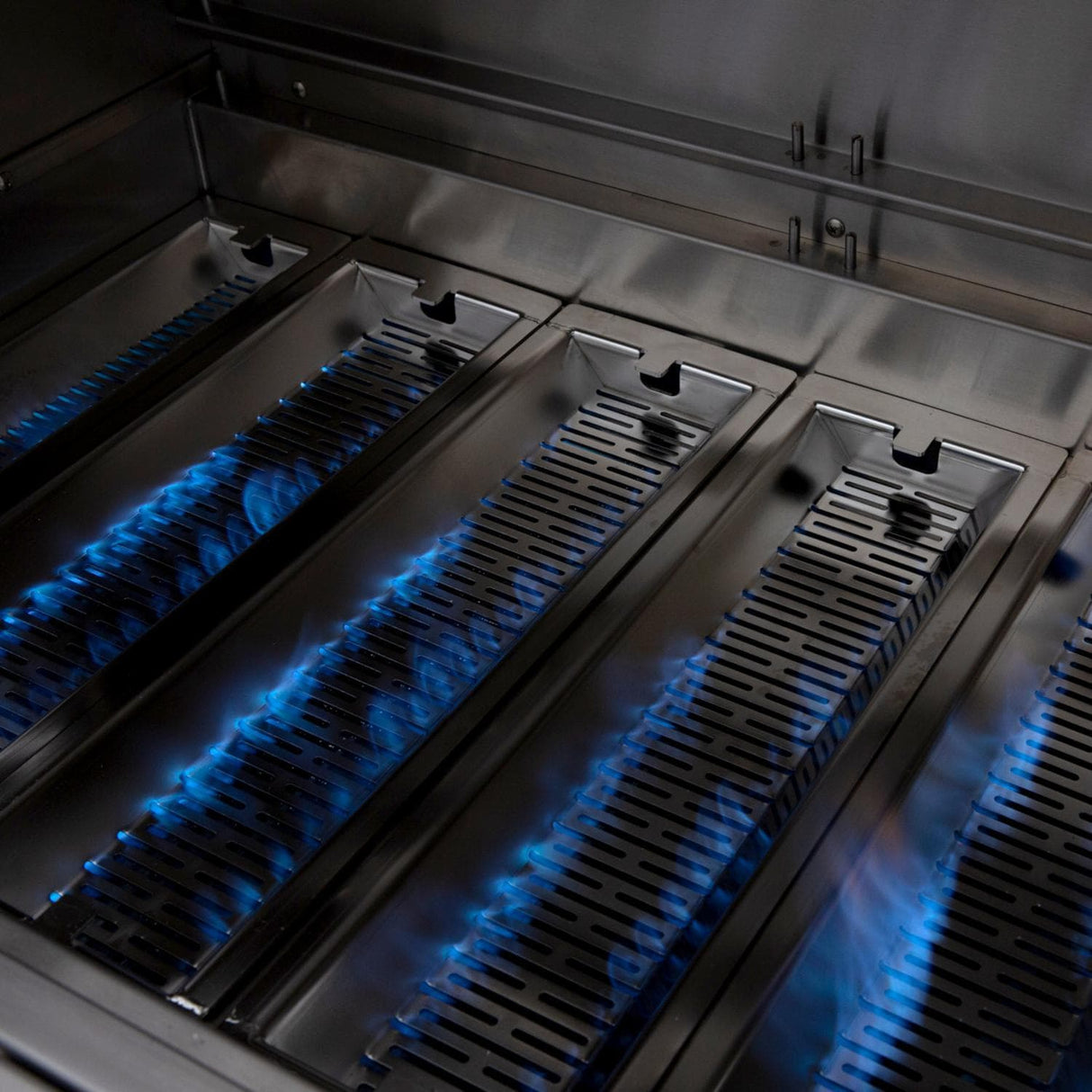 American Made Grills Muscle 54-Inch Freestanding Hybrid Grill - Propane - MUSFS54-LP