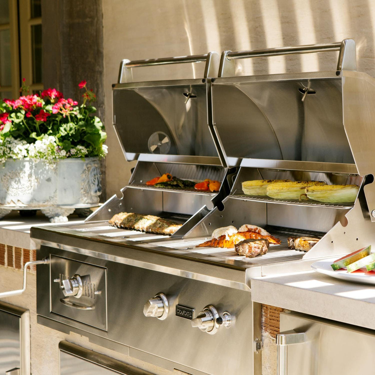 Coyote Centaur 50-Inch Built-In Propane Gas/Charcoal Dual Fuel Grill - C1HY50LP