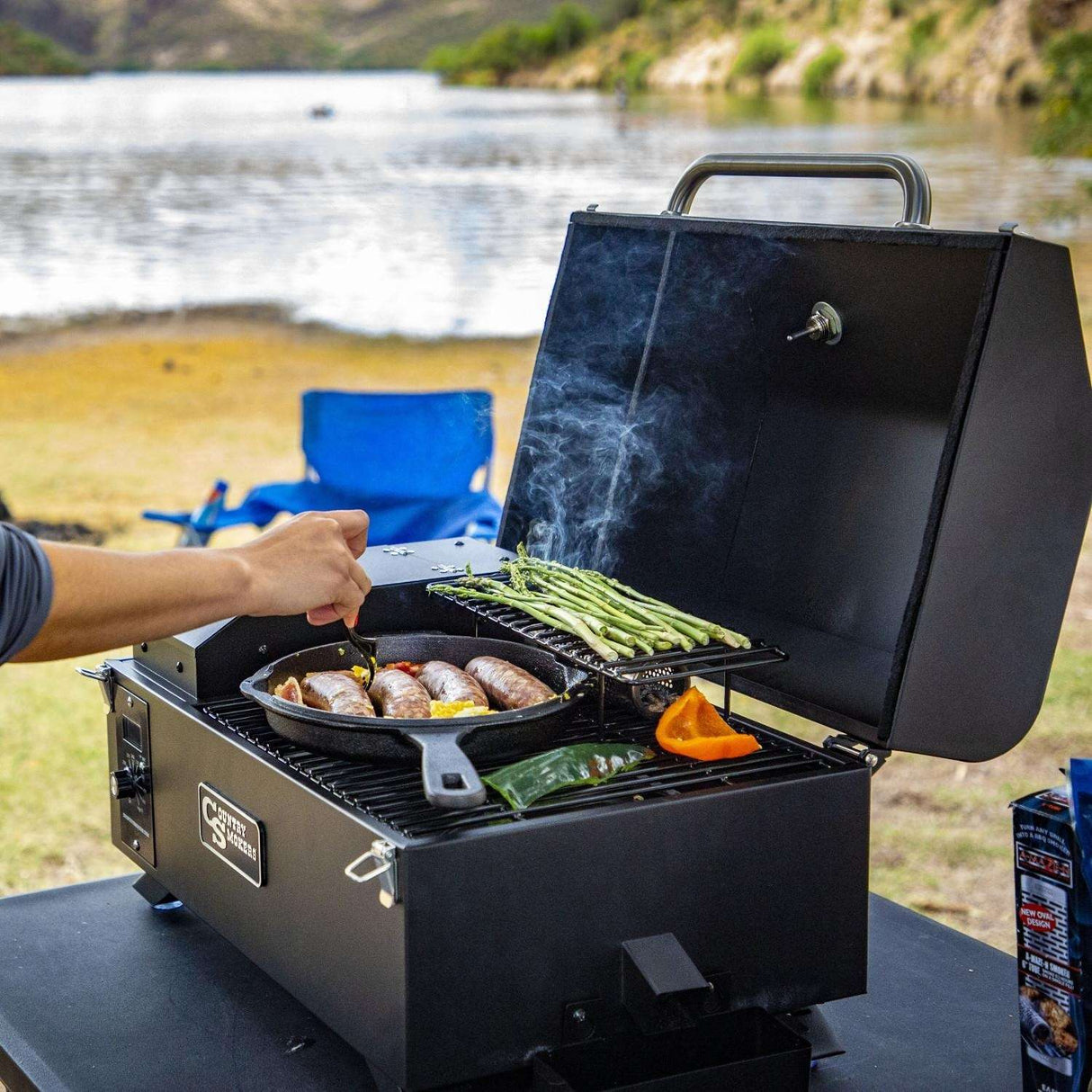 Country Smokers Portable Wood Pellet Grill and Smoker - CSPEL015010497