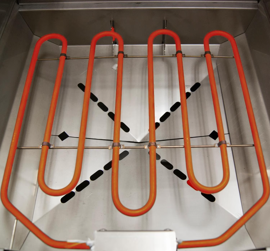 Fire Magic E250s 1800 Watt Electric Grill On Patio Post - E251s-1Z1E-P62