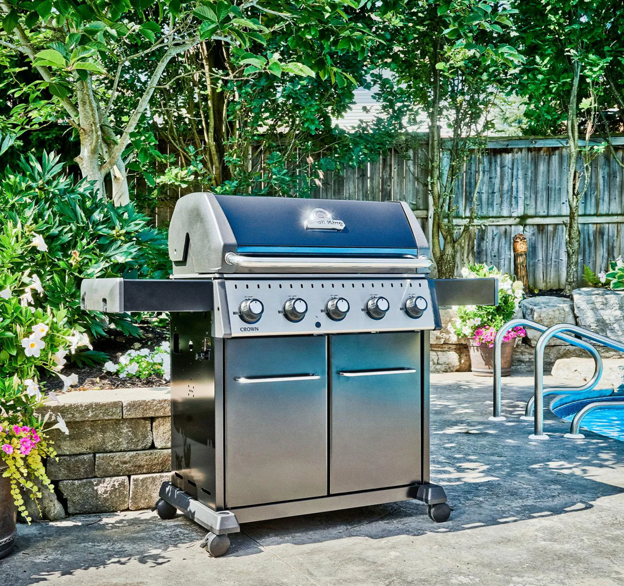 Broil King Crown 520 Propane Grill - 866254