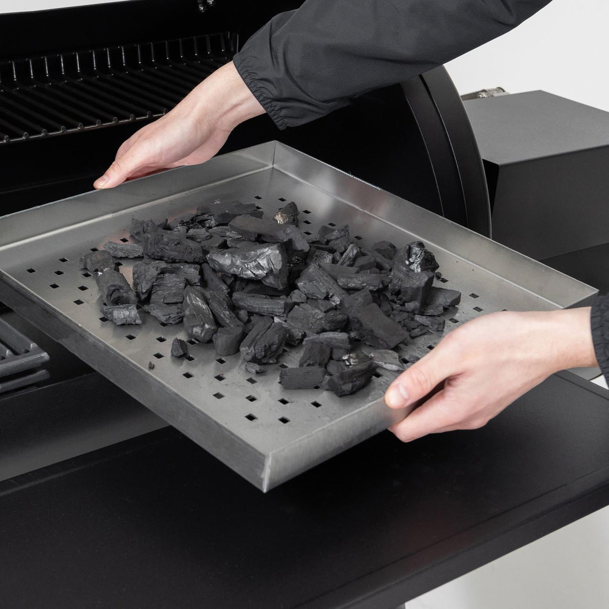 Broil King Regal Charcoal Offset 400 Smoker - 955050