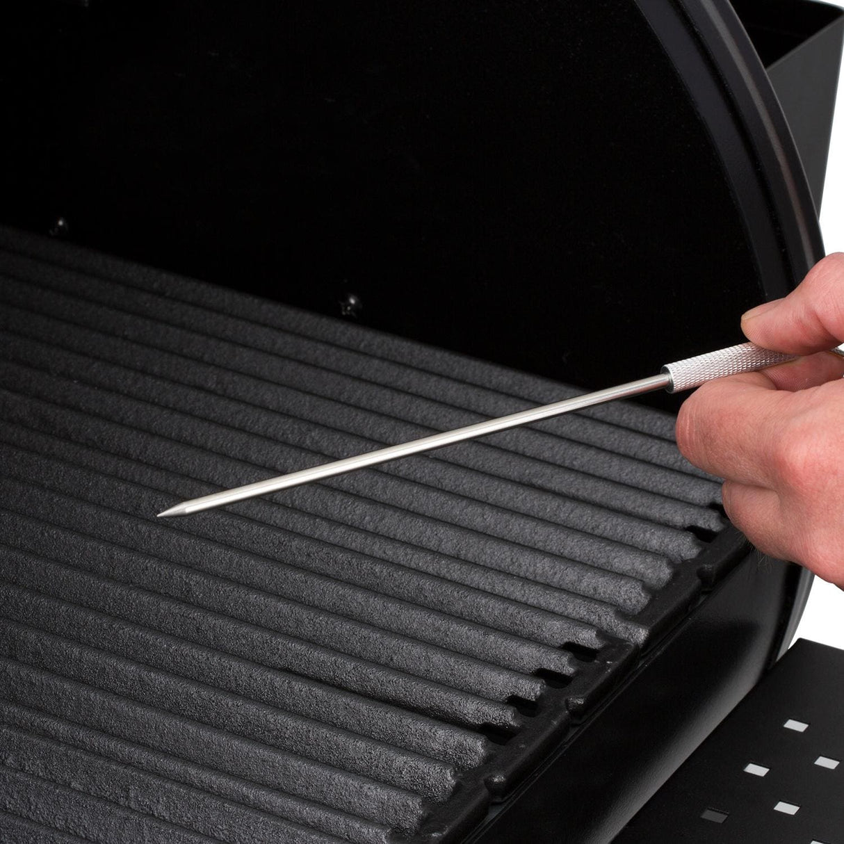 Broil King Regal Pellet 500 Pro Wi-Fi & Bluetooth Controlled 32-Inch Pellet Grill - 496911