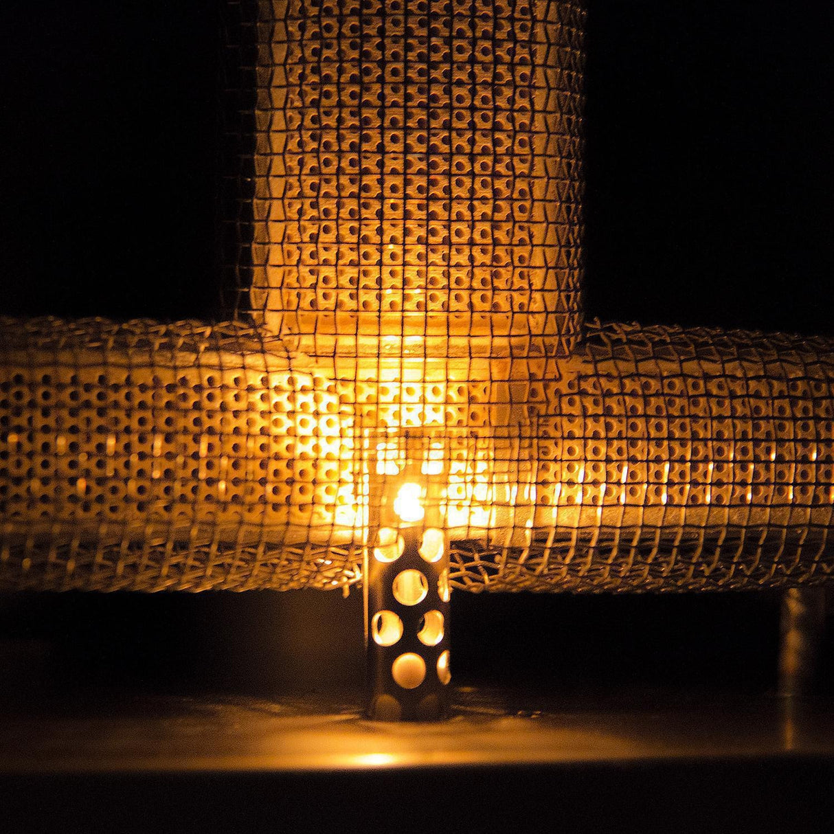 Lynx L36TR-NG Professional 36-Inch Built-In Natural Gas Grill With One Infrared Trident Burner And Rotisserie