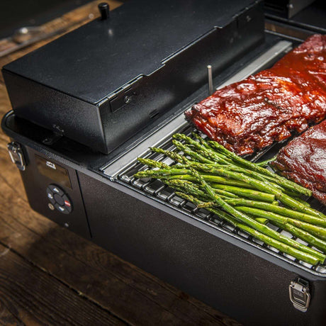 Traeger Ranger Portable Tabletop Wood Pellet Grill - TFT18KLD open grill